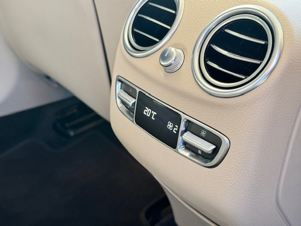 Mercedes-Benz GLC 250 4MATIC Premium Plus l Beige leder interieur l 360 gr Camera l Burmester l stoelverwarming l Memory l LEDl Trekhaak wegklapba 48758907-34.jpg | Sterdome B.V.