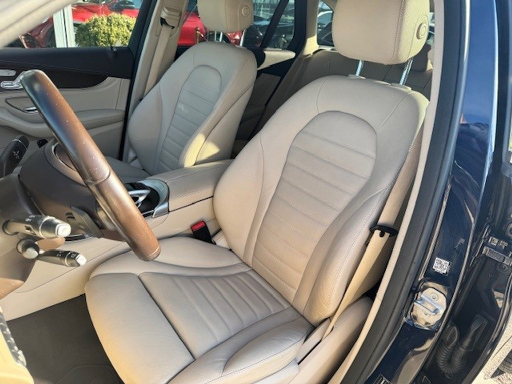 Mercedes-Benz GLC 250 4MATIC Premium Plus l Beige leder interieur l 360 gr Camera l Burmester l stoelverwarming l Memory l LEDl Trekhaak wegklapba 48758907-8.jpg | Sterdome B.V.