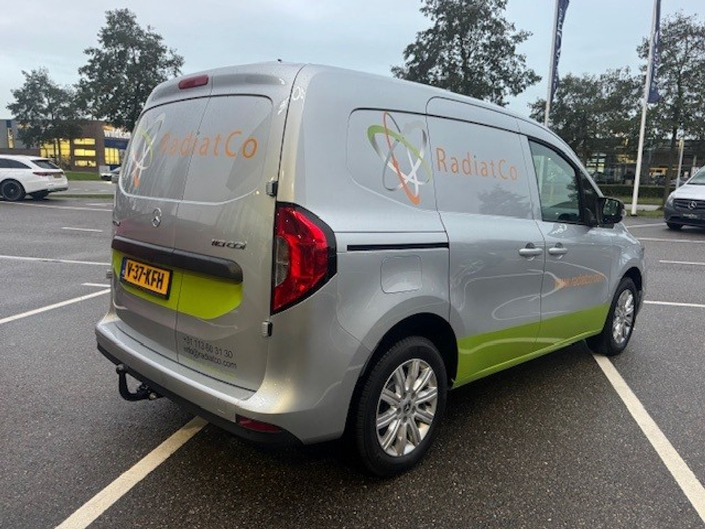 Mercedes-Benz Citan 110 CDI L1 Pro l MBUX l Tempomaat l Camera l Parkeerpakket l Betimmerd l Trekhaak l 49283505-2.jpg | Sterdome B.V.