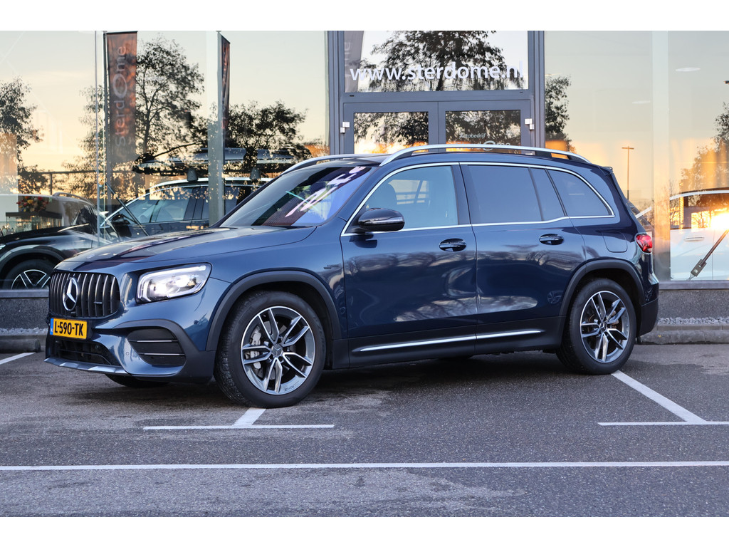 Mercedes-Benz GLB AMG 35 4MATIC l 306 PK l MBUX l Camera l LED l Wegklapbare Trekhaak l PTS l Airconditioning l Dode hoek assistent l 49431565-3.jpg | Sterdome B.V.