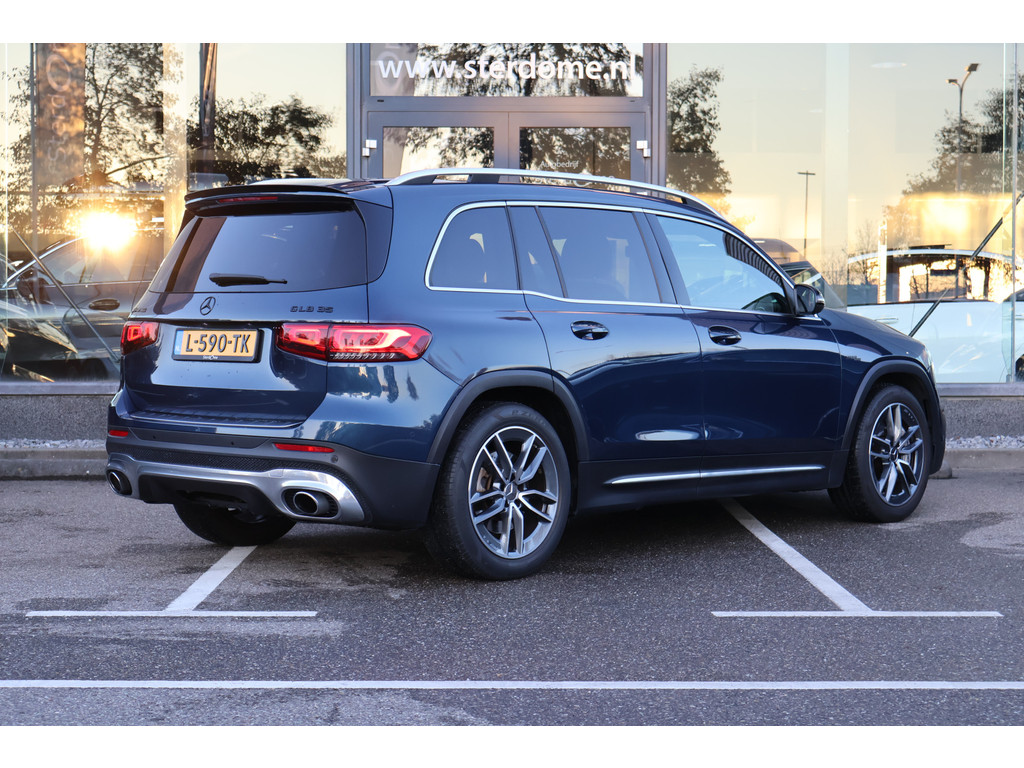 Mercedes-Benz GLB AMG 35 4MATIC l 306 PK l MBUX l Camera l LED l Wegklapbare Trekhaak l PTS l Airconditioning l Dode hoek assistent l 49431565-4.jpg | Sterdome B.V.