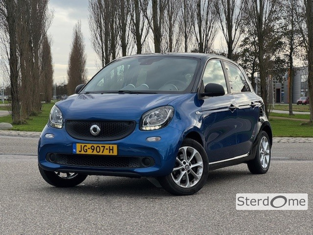 Smart Forfour 1.0 Pure l Airco l Audio l Bluetooth l Cruise Controle l Elektr. ramen l Centrale deurvergendeling l Nederlands geleverde auto l 49682264-0.jpg | Sterdome B.V.