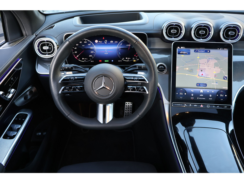 Mercedes-Benz GLC 400e 4MATIC AMG 381 PK I 2025 I Panorama dak I Head-up I 360 camera I Trekhaak I Burmester I Keyless Go I 20'' velgen I I Niveau 50255324-1.jpg | Sterdome B.V.