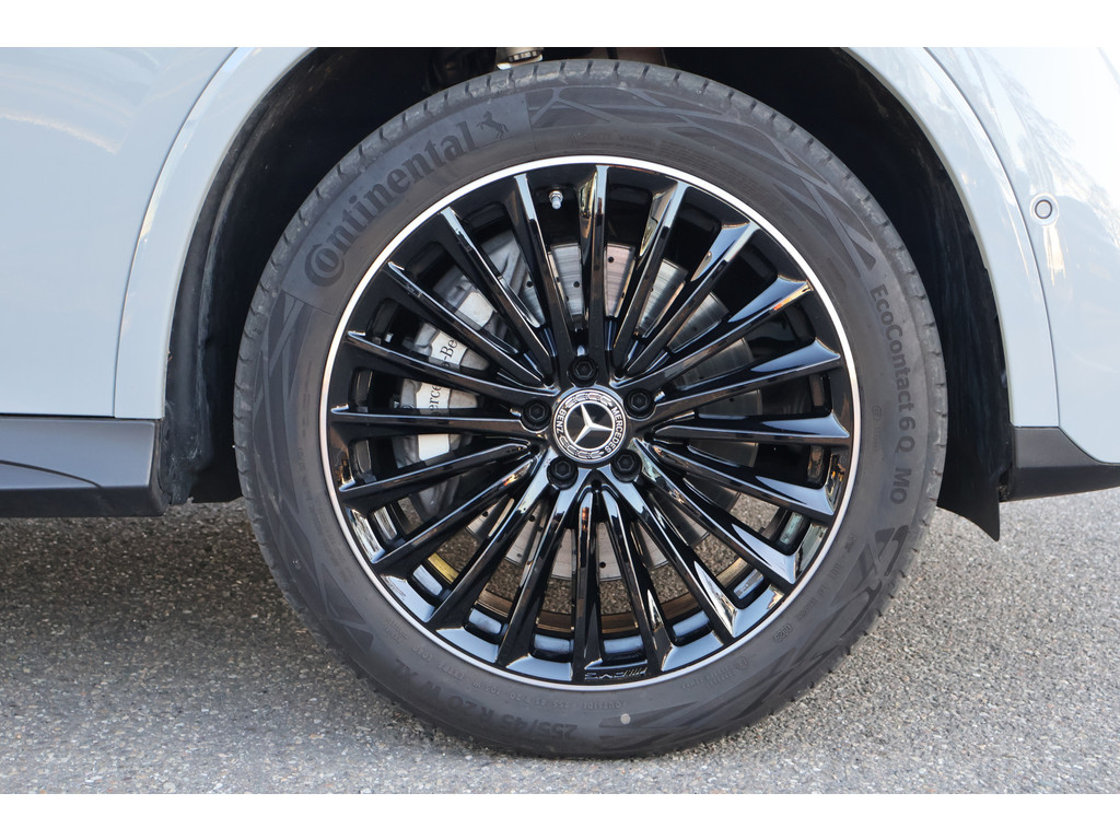 Mercedes-Benz GLC 400e 4MATIC AMG 381 PK I 2025 I Panorama dak I Head-up I 360 camera I Trekhaak I Burmester I Keyless Go I 20'' velgen I I Niveau 50255324-4.jpg | Sterdome B.V.