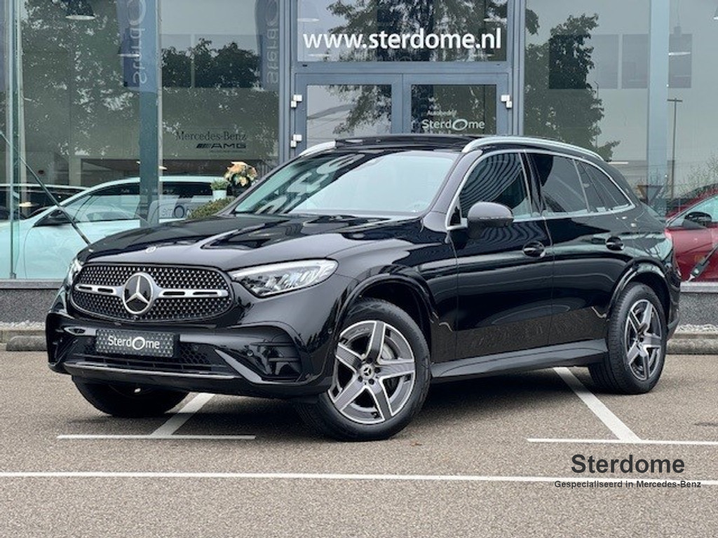 Mercedes-Benz GLC 300e 4MATIC AMG I Airmatic l Gestuurde achteras l Panoramadak l Burmester l Distronic l LED met adaptief groot licht assistent l 50359173-0.jpg | Sterdome B.V.