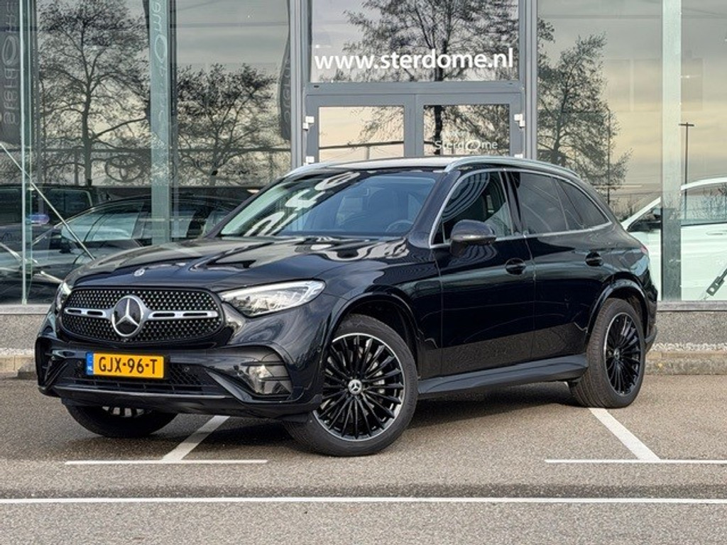 Mercedes-Benz GLC 300e 4MATIC AMG I Airmatic l Gestuurde achteras l Panoramadak l Burmester l Distronic l LED met adaptief groot licht assistent l 50359173-0.jpg | Sterdome B.V.