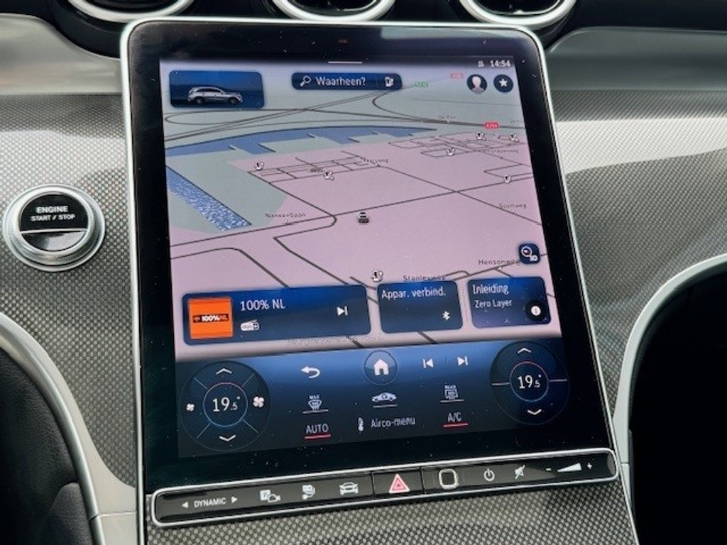 Mercedes-Benz GLC 300e 4MATIC AMG I Airmatic l Gestuurde achteras l Panoramadak l Burmester l Distronic l LED met adaptief groot licht assistent l 50359173-2.jpg | Sterdome B.V.