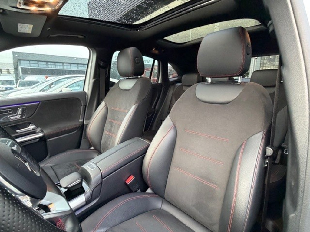 Mercedes-Benz GLA 180 Business Solution AMG 50588463-3.jpg | Sterdome B.V.