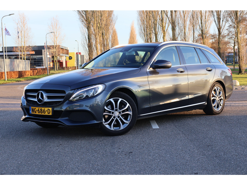 Mercedes-Benz C-Klasse Estate 200 Ambition I Trekhaak I Camera I Stoelverwarming I Led I Tempomaat I Half leder I Elektrisch bedienbare achterklep l PT 50818698-1.jpg | Sterdome B.V.