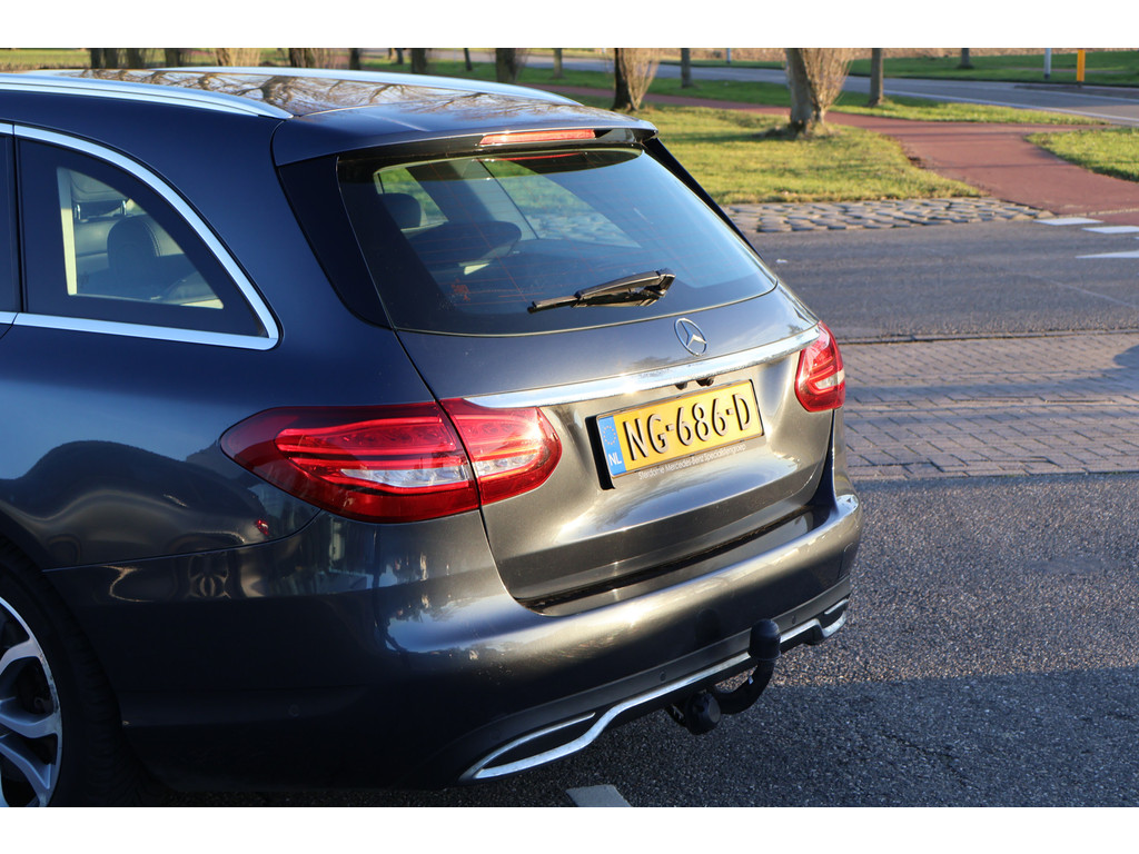 Mercedes-Benz C-Klasse Estate 200 Ambition I Trekhaak I Camera I Stoelverwarming I Led I Tempomaat I Half leder I Elektrisch bedienbare achterklep l PT 50818698-4.jpg | Sterdome B.V.
