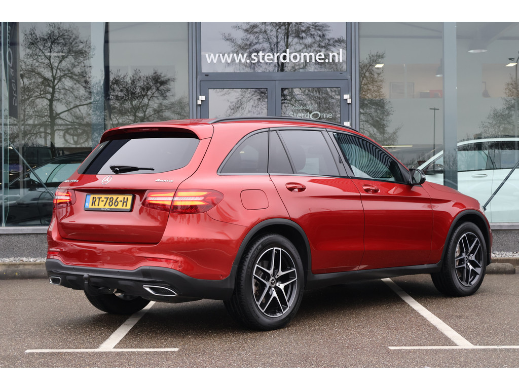 Mercedes-Benz GLC 250 d 4MATIC AMG l Panoramadak l Trekhaak l Stoelverwarming I Camera I Night Pakket l PTS l LED l Airconditioning lSpiegel pakke 50955062-2.jpg | Sterdome B.V.