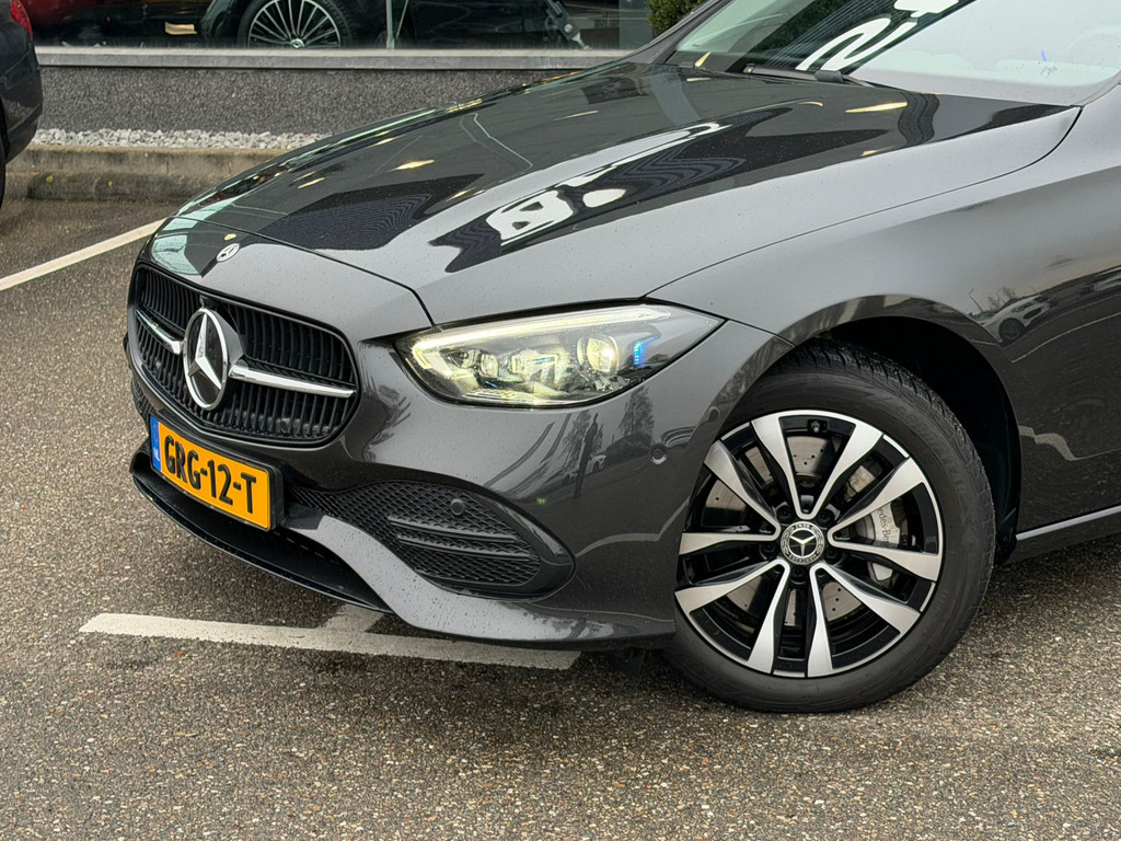 Mercedes-Benz C-Klasse Estate 300 e Business Line Limited I Panorama dak I 360 camera I MBUX l Stoelverwarming I Sfeerverlichting l Tempomaat I Elektri 51003901-4.jpg | Sterdome B.V.