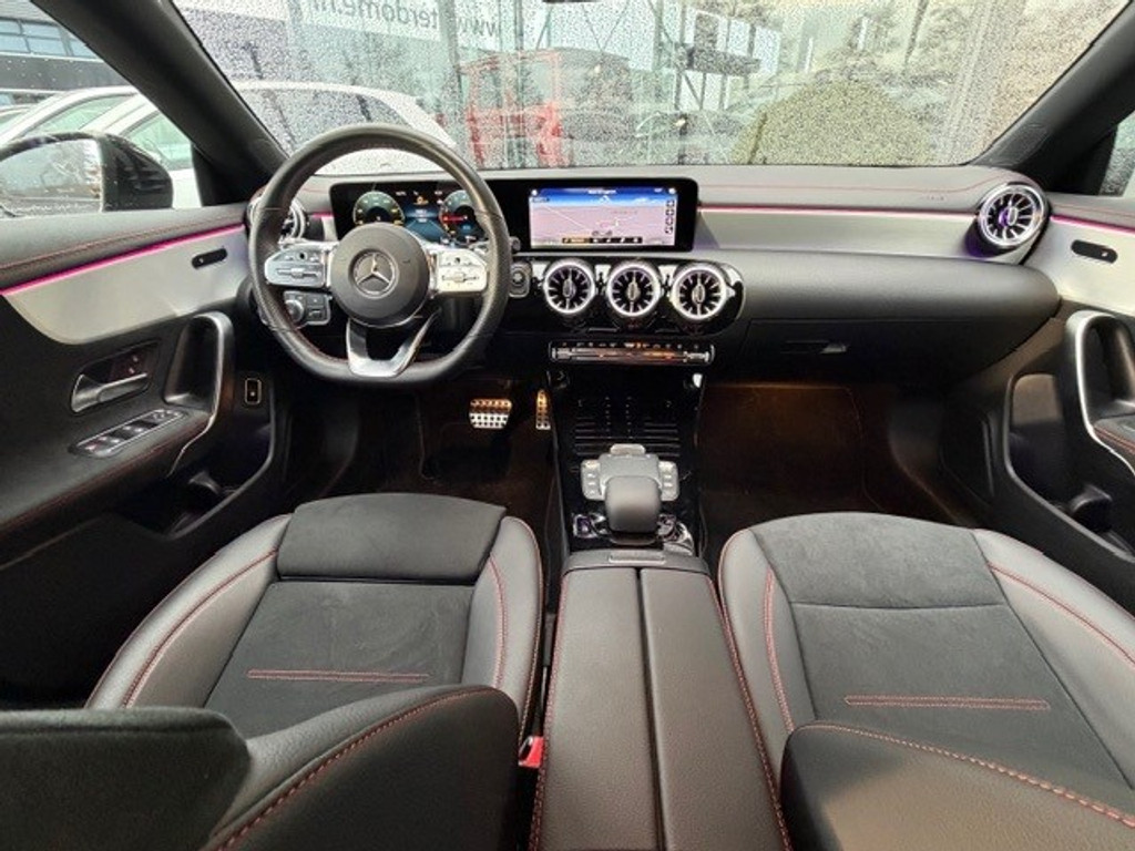Mercedes-Benz CLA-Klasse Shooting Brake 250 e AMG Line l MBUX l Camera l Tempomaat l Sfeerverlichting l LED l Keyless Go l Night pakket l Dodehoek assist 51282325-1.jpg | Sterdome B.V.