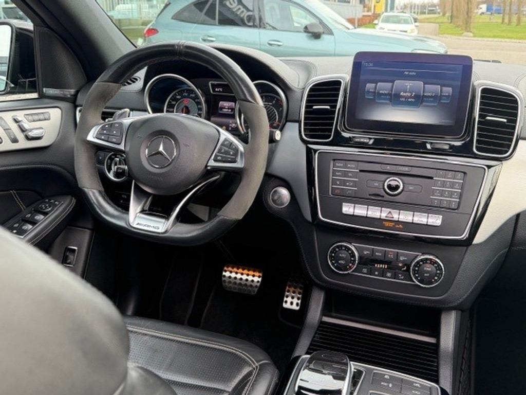 Mercedes-Benz GLE Coupé AMG 63 4MATIC V8 I Panorama dak I Distronic I AIRMATC I Harman/Kardon I Stoelverwarming I 360 camera I Lederen bekleding I 51359136-1.jpg | Sterdome B.V.