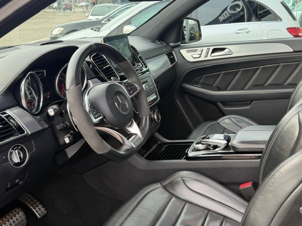 Mercedes-Benz GLE Coupé AMG 63 4MATIC V8 I Panorama dak I Distronic I AIRMATC I Harman/Kardon I Stoelverwarming I 360 camera I Lederen bekleding I 51359136-4.jpg | Sterdome B.V.