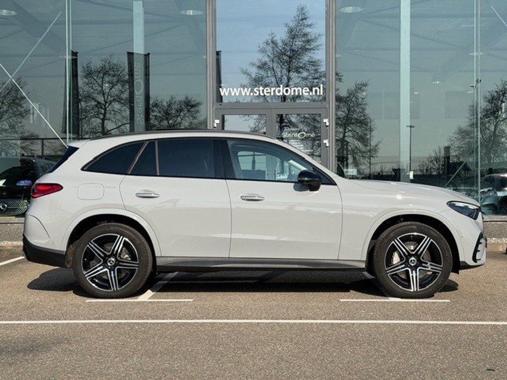 Mercedes-Benz GLC 400e 4MATIC AMG Line Premium 381 PK I MANUFAKTUR ALPINE I Panorama dak I Trekhaak I 360 camera I DIGITAL LIGHT I Memory stoelen 51427746-2.jpg | Sterdome B.V.