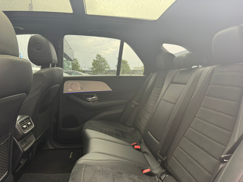 Mercedes-Benz GLE 400 d 4MATIC AMG Premium Plus l Panoramadak l Distronic l Multibeam LED l Burmester lWegklapbare Trekhaak l Stoelverwarming l Me 53431401-4.jpg | Sterdome B.V.