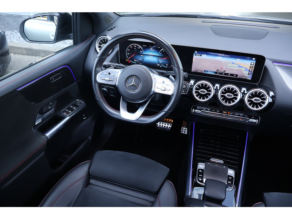 Mercedes-Benz B-Klasse 220 AMG Line l Panoramadak l Nightpakket l LED High Performance l MBUX l Camera l Smartphone Integratie l Stoelverwarming l PTS 53763645-1.jpg | Sterdome B.V.