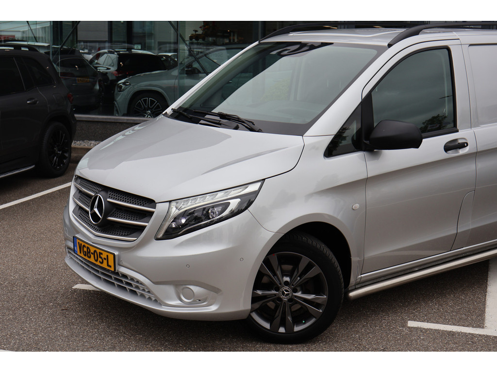 Mercedes-Benz Vito 114 CDI Extra Lang l Camera l Trekhaak l PTS l THERMOTRONIC l Intelligent Light systeem l Tweezitsbank l Betimmerd l 54252457-4.jpg | Sterdome B.V.