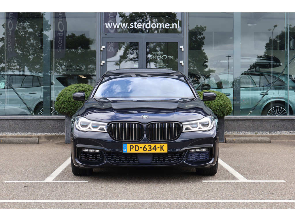 BMW 7 Serie 750i xDrive High Executive 449 PK I Schuif- kanteldak I Luchtvering I 360 camera I Softclose I B & W I Stoelverwarming/ventilati 54306810-4.jpg | Sterdome B.V.