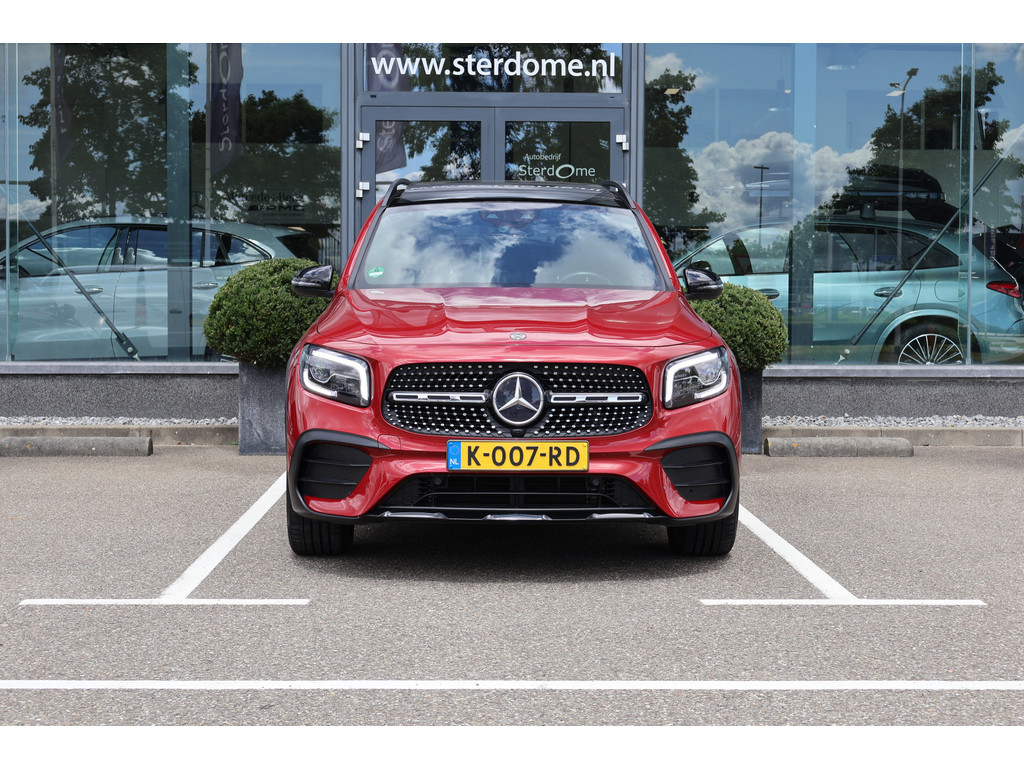 Mercedes-Benz GLB 200 Business Solution AMG 163 PK I Panoramadak I Trekhaak I Stoelverwarming I Tempomaat I Camera I Elektrische stoelen I Mulitib 54450531-2.jpg | Sterdome B.V.