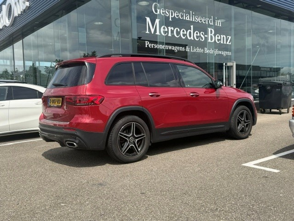Mercedes-Benz GLB 200 Business Solution AMG 163 PK I Panoramadak I Trekhaak I Stoelverwarming I Camera I Elektrische stoelen I Mulitibeam led I 54450531-3.jpg | Sterdome B.V.