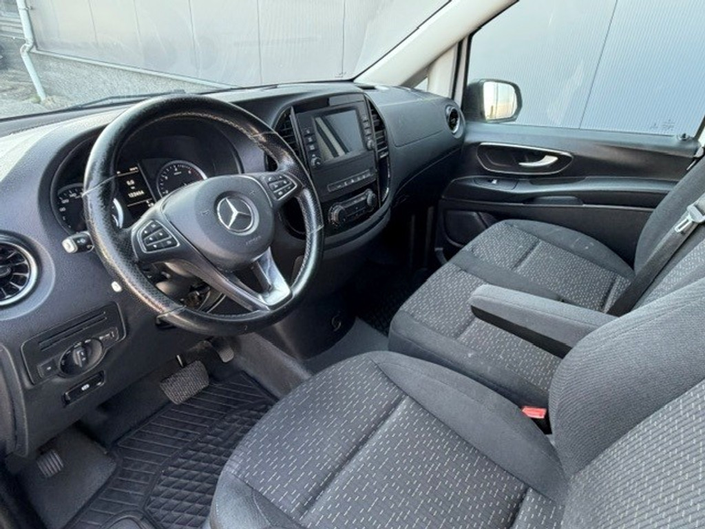 Mercedes-Benz Vito 114 CDI Lang 2.0 RWD I Trekhaak I Automaat I Distronic I Stoelverwarming I Camera I Audi MB 40 I Alarm klasse 3 I DAB I Airco l 54554393-1.jpg | Sterdome B.V.