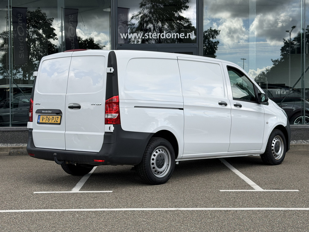 Mercedes-Benz Vito 114 CDI Lang 2.0 RWD I Trekhaak I Automaat I Distronic I Stoelverwarming I Camera I Audi MB 40 I Alarm klasse 3 I DAB I Airco l Regensensor l Tweezitsbank l 54554393-2.jpg | Sterdome B.V.