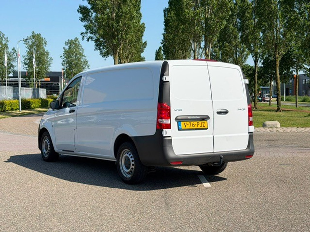 Mercedes-Benz Vito 114 CDI Lang 2.0 RWD I Trekhaak I Automaat I Distronic I Stoelverwarming I Camera I Audi MB 40 I Alarm klasse 3 I DAB I Airco l 54554393-3.jpg | Sterdome B.V.