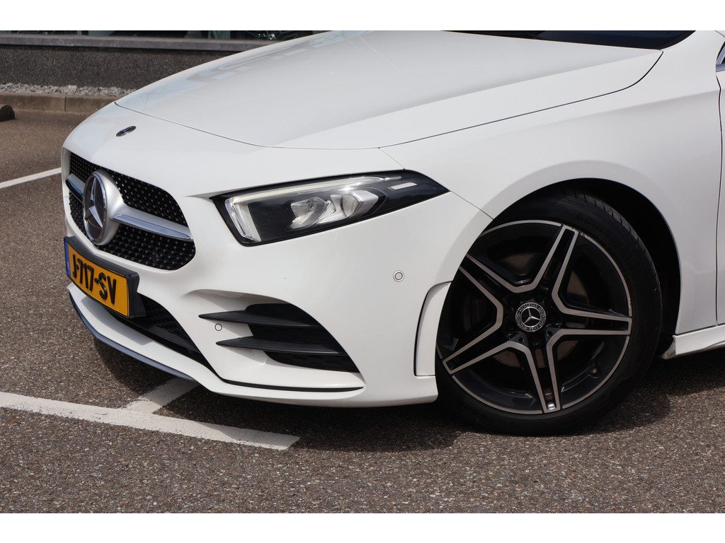 Mercedes-Benz A-Klasse 180 Business Solution AMG l Automaat l Camera l Tempomaat l Stoelverwarming l Led High Perfromance I Zit comfort pakket l 54736620-4.jpg | Sterdome B.V.