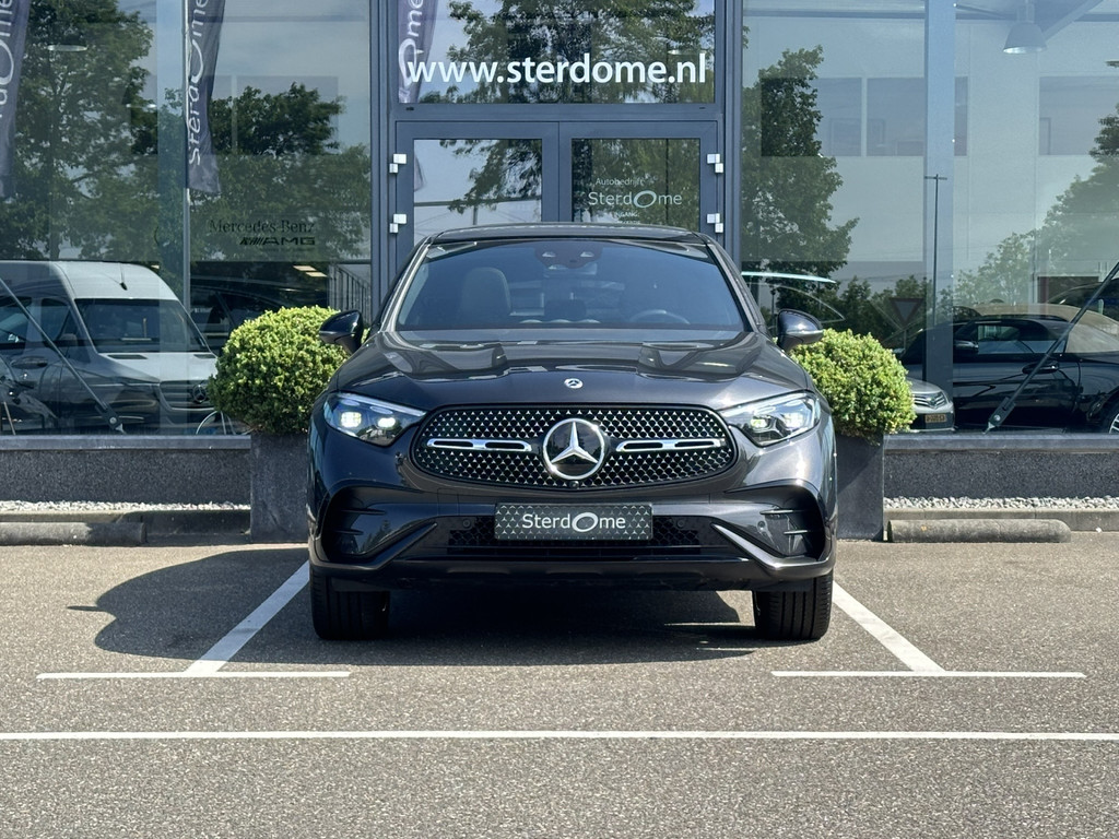 Mercedes-Benz GLC Coupé 400e 4MATIC AMG Line l Panoramadak l MBUX l Niveau regeling l Multibeam LED l Rij- assistentie pakket met Distronic l Keyl 54860482-4.jpg | Sterdome B.V.