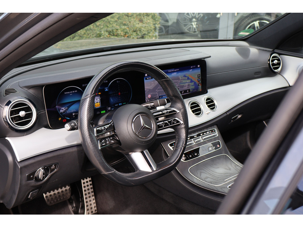 Mercedes-Benz E-Klasse 200 Business Solution AMG l Panoramadak l Burmester I Distronic I 360 camera I Keyless I Widescreen I Lederen bekleding I Sfeerverlichting I 56021878-1.jpg | Sterdome B.V.