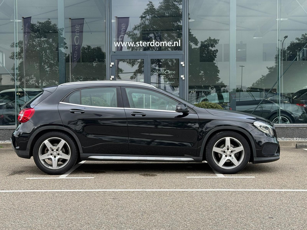 Mercedes-Benz GLA 200 Ambition AMG line l Stoelverwarming l Intelligent Light System l Adaptief groot licht l Luxe Airco l Becker MAP Pilot l Dode Hoek assistent l Spoor assitent l 56687092-2.jpg | Sterdome B.V.