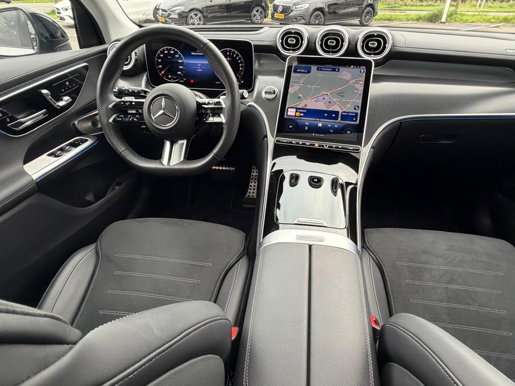 Mercedes-Benz GLC 400e 4MATIC AMG Line Premium I Panoramadak I Trekhaak I 360 camera I I Head-up I Stoelverwarming V + A I Burmester I Winterpakket I Keyless-GO I DIGITAL LIGHT I 56968042-1.jpg | Sterdome B.V.