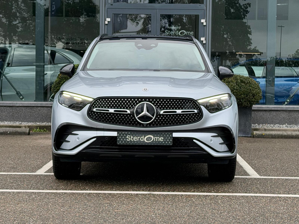 Mercedes-Benz GLC 400e 4MATIC AMG Line Premium I Panoramadak I Trekhaak I 360 camera I I Head-up I Stoelverwarming V + A I Burmester I Winterpakket I Keyless-GO I DIGITAL LIGHT I 56968042-3.jpg | Sterdome B.V.