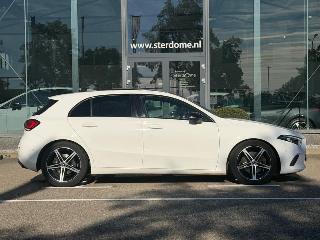 Mercedes-Benz A-Klasse 220 Launch Edition l Panoramadak l MBUX l Camera l Night pakket l Augmented Reality l LED High Performace l LEDER Twin l Spiegel pakket l Parkeer pakket l Cruise controle l Automatische airco l 57181512-2.jpg | Sterdome B.V.